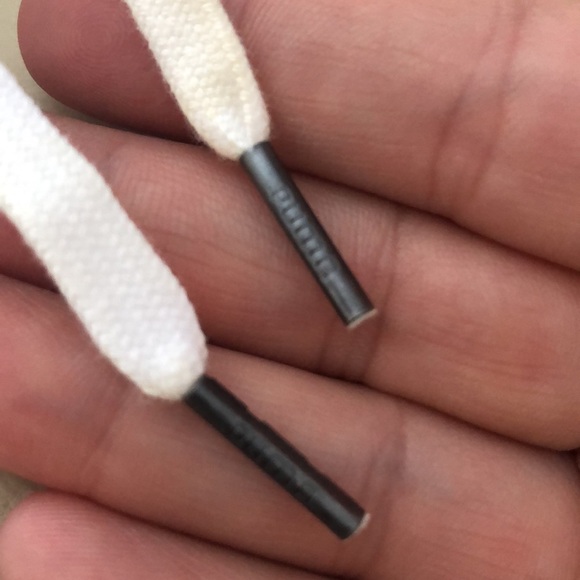 White PUMA activity pants & small zippers each leg, light and comfortable, US M - Picture 11 of 14